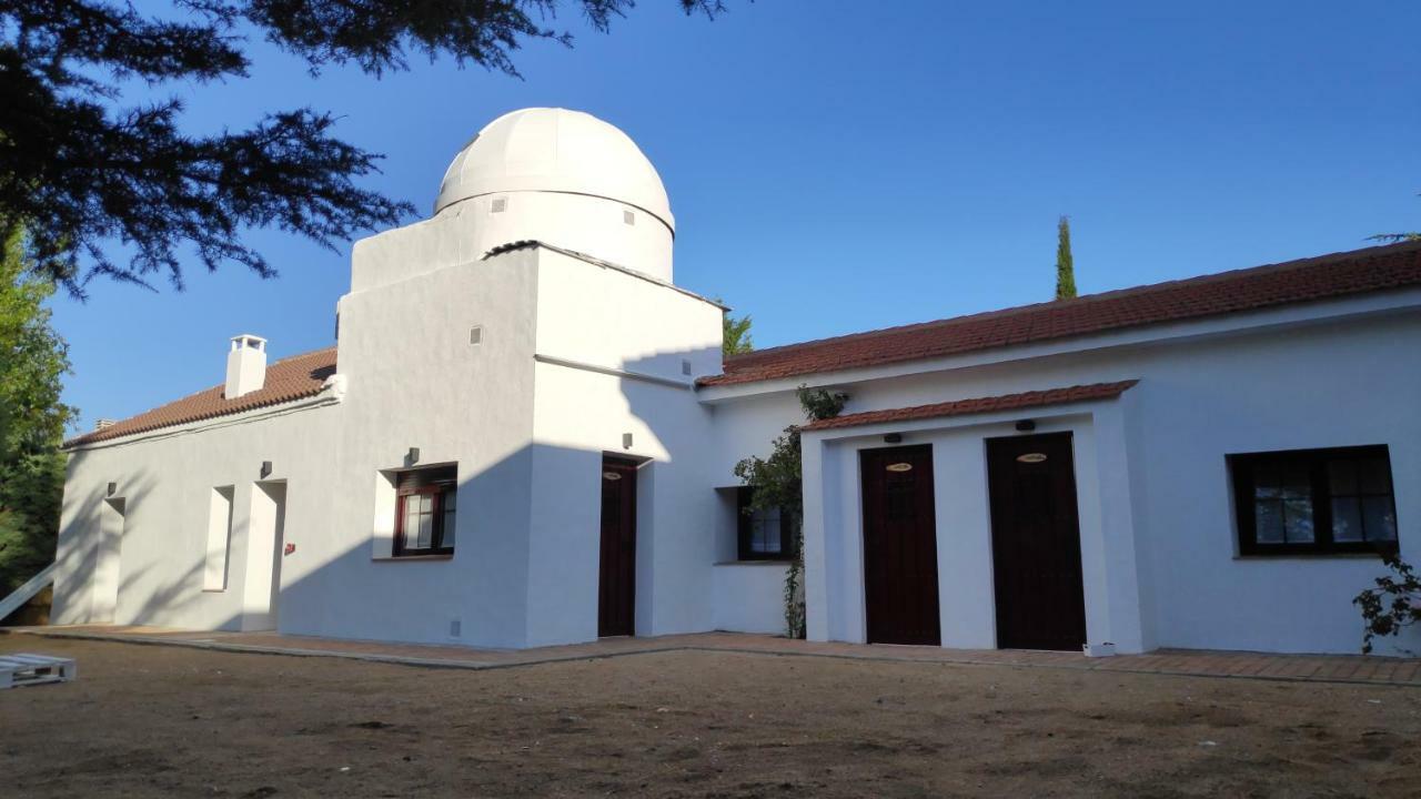 Casa Jardin El Colmenar Hotel Las Navas Del Marques Exterior photo